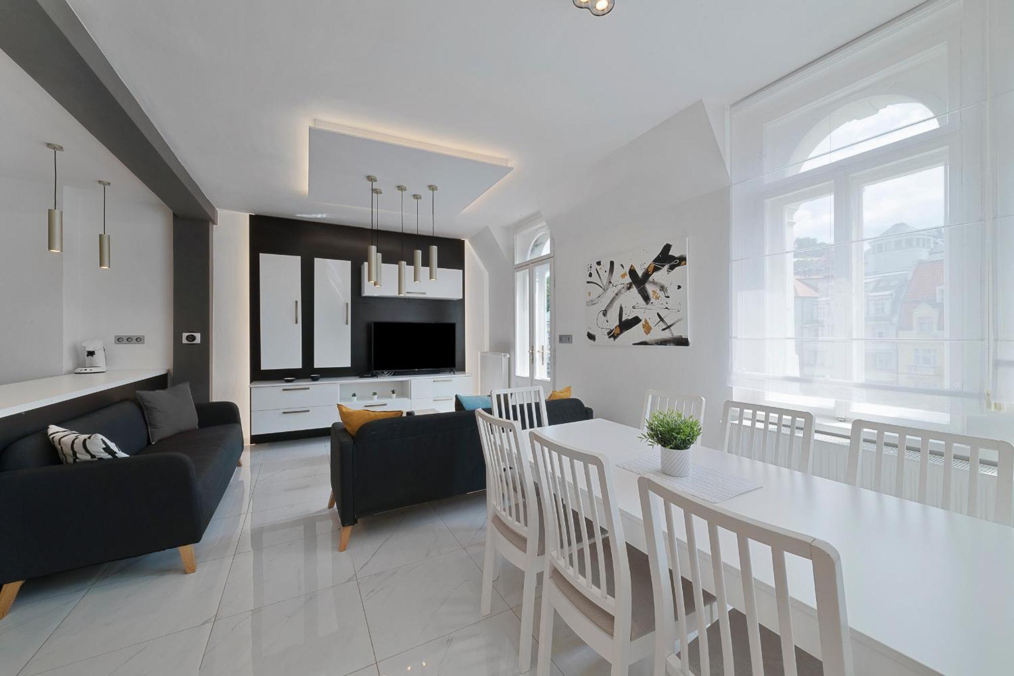 Boutique Apartment Owned By Emperor Peter The Great With 2 Balconies & Jacuzzi Karlsbad Exterior foto